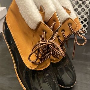 Ladies RainBoots Size 8